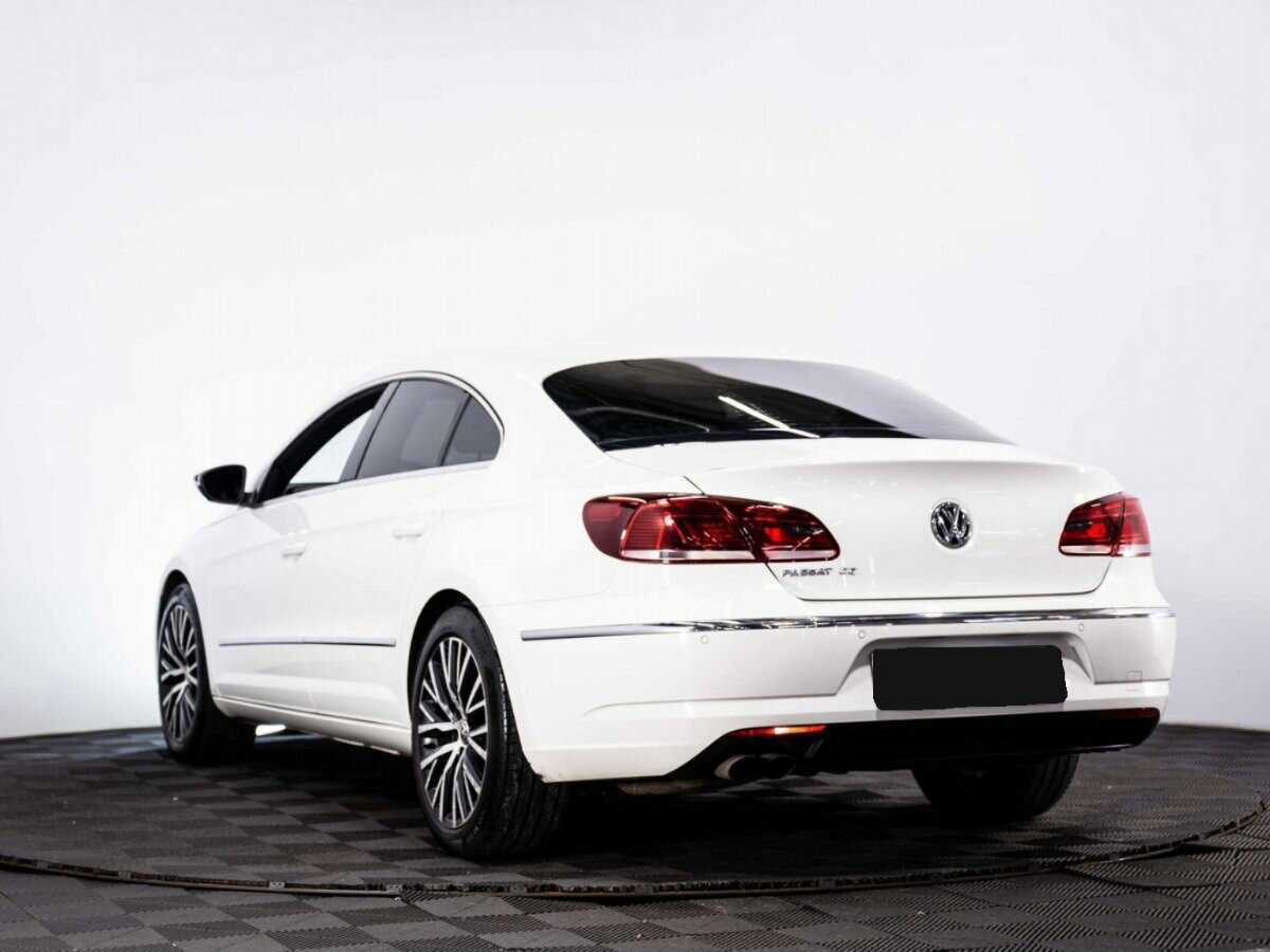 Купить Volkswagen Passat CC с пробегом. Фото: #3
