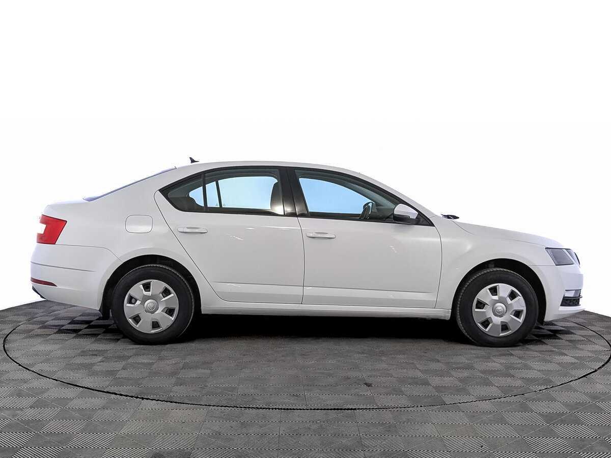 Купить Skoda Octavia с пробегом. Фото: #3