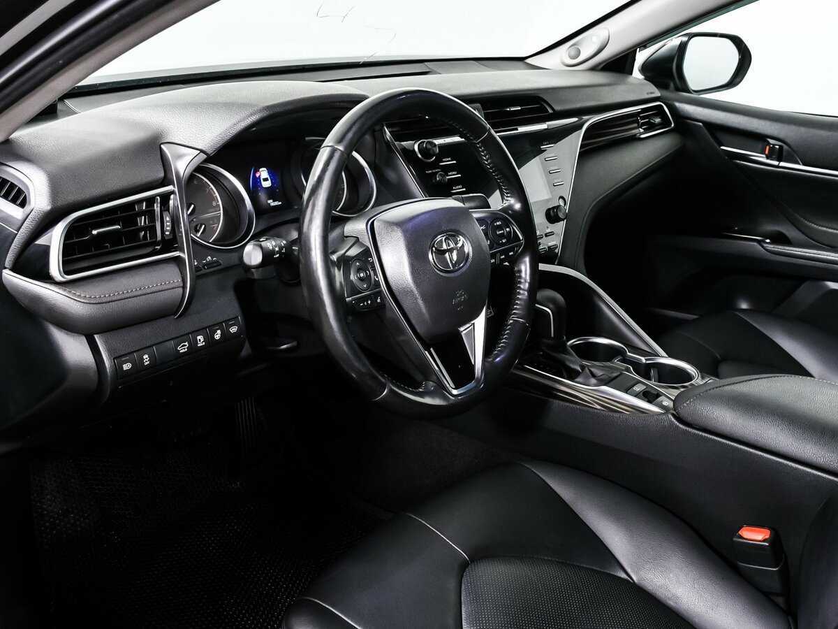 Купить Toyota Camry с пробегом. Фото: #11