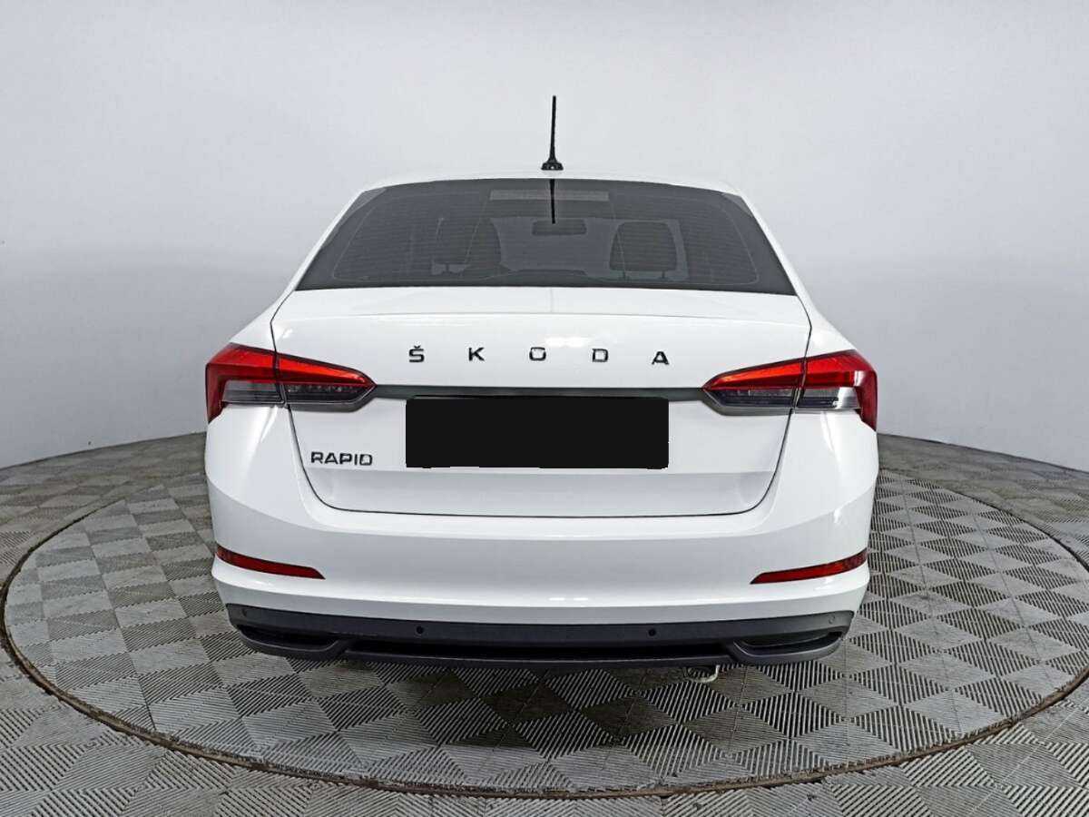 Купить Skoda Rapid с пробегом. Фото: #5
