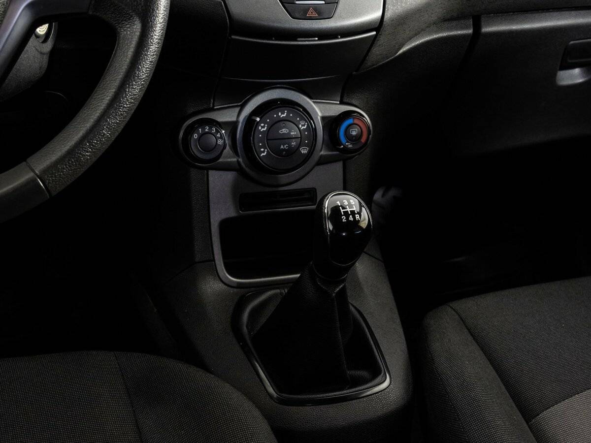 Купить Ford Fiesta с пробегом. Фото: #12