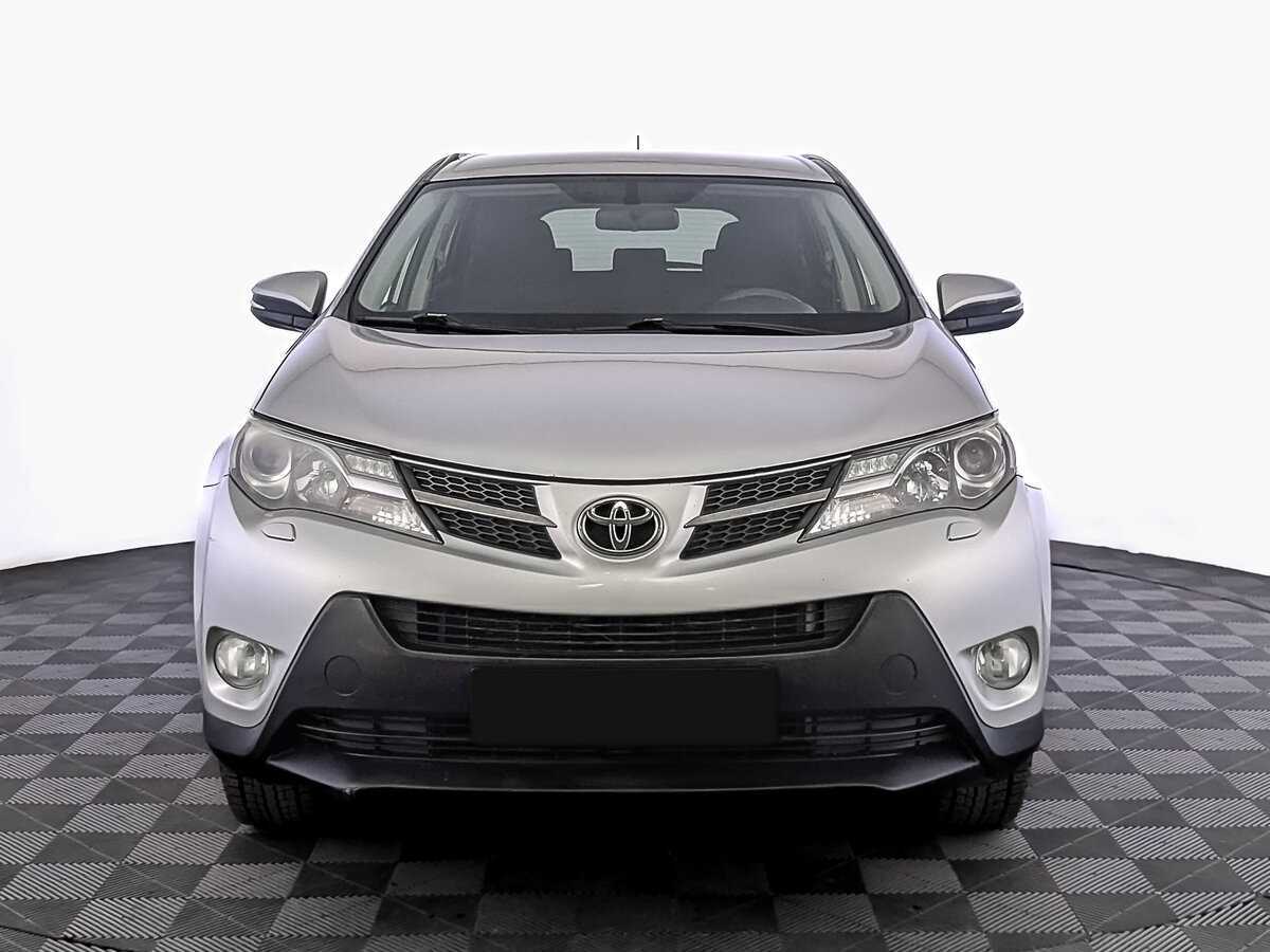 Купить Toyota RAV4 с пробегом. Фото: #1