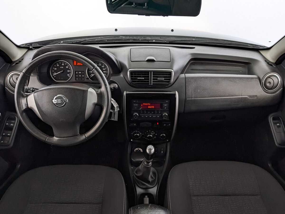 Купить Nissan Terrano с пробегом. Фото: #11