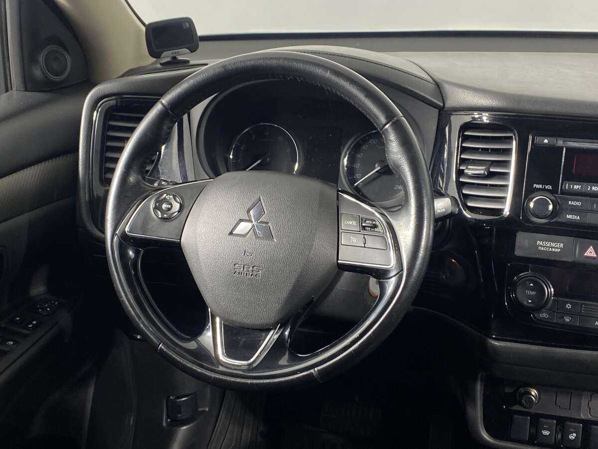 Купить Mitsubishi Outlander с пробегом. Фото: #12