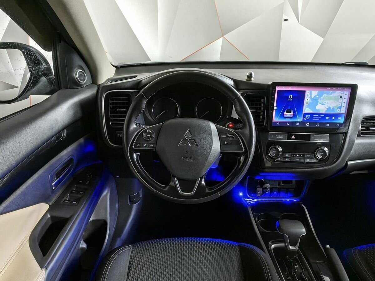 Купить Mitsubishi Outlander с пробегом. Фото: #14