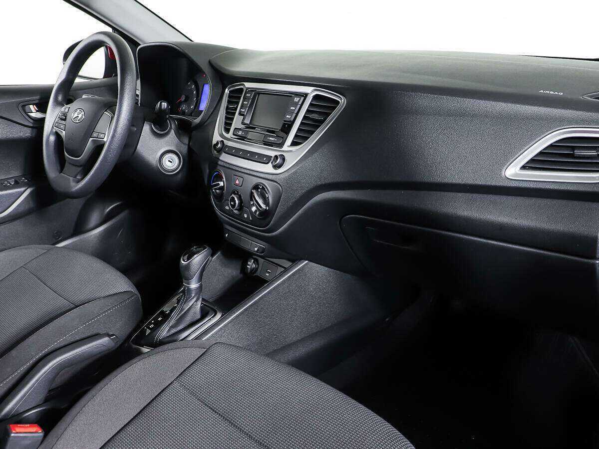Купить Hyundai Solaris с пробегом. Фото: #8