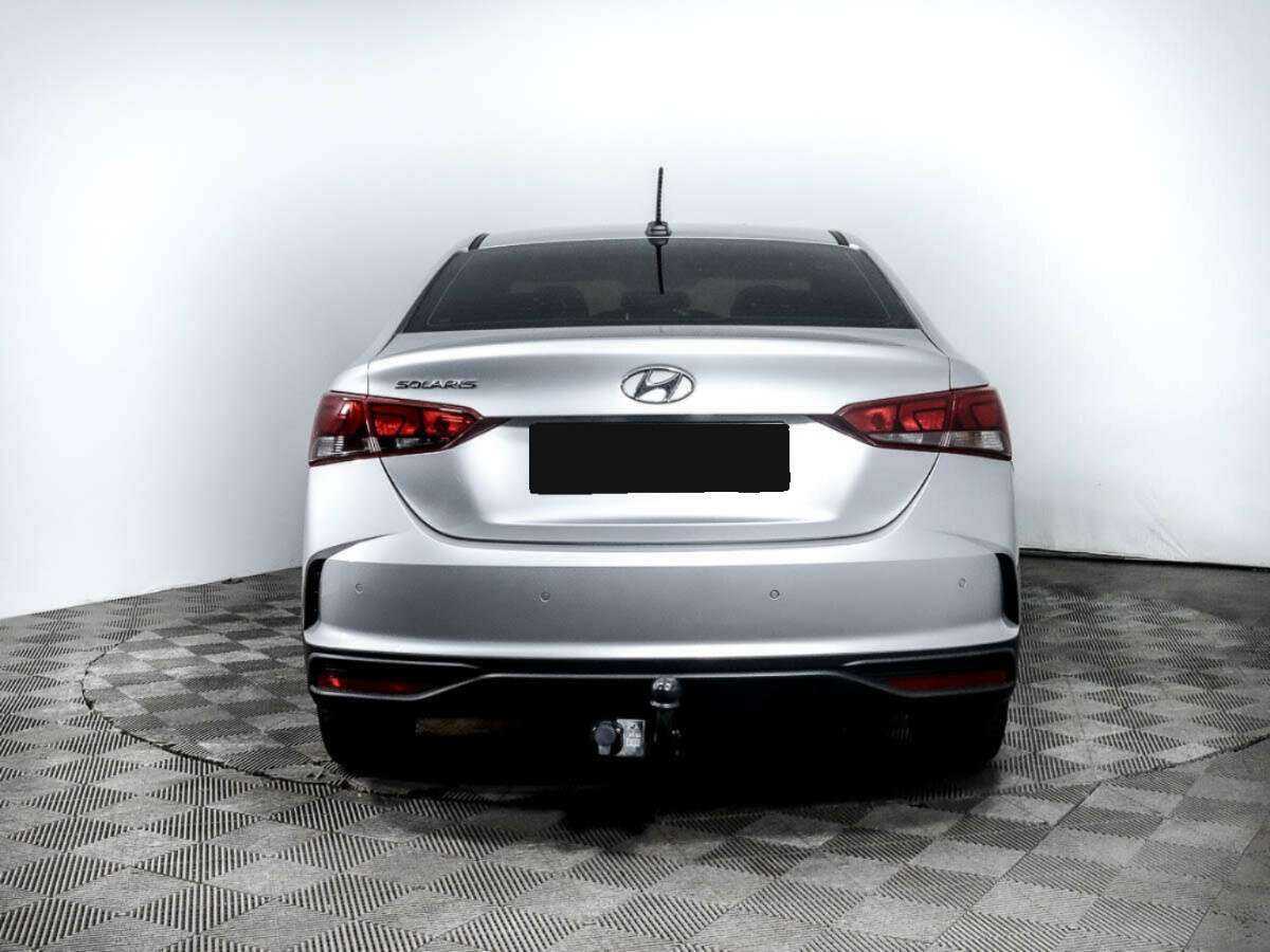 Купить Hyundai Solaris с пробегом. Фото: #4