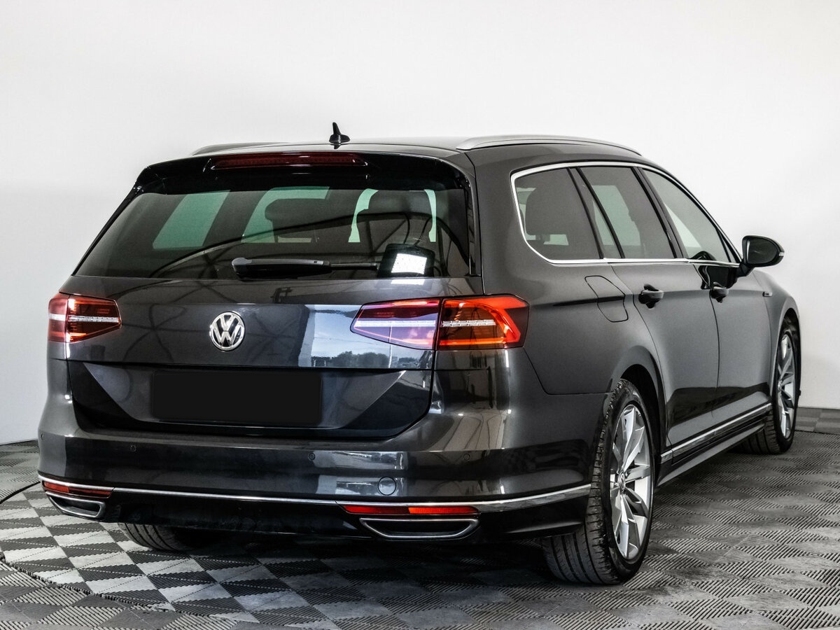 Купить Volkswagen Passat с пробегом. Фото: #4