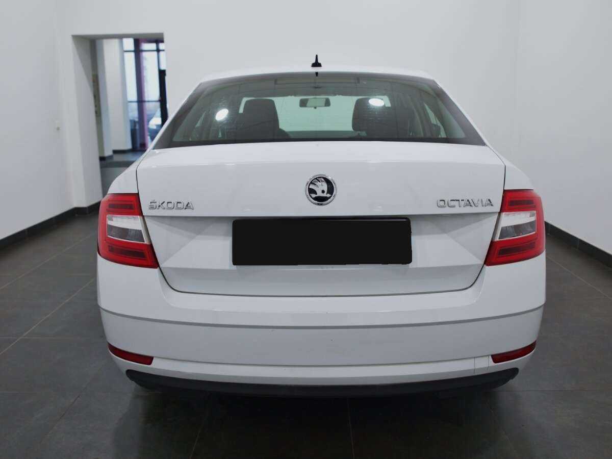 Купить Skoda Octavia с пробегом. Фото: #3