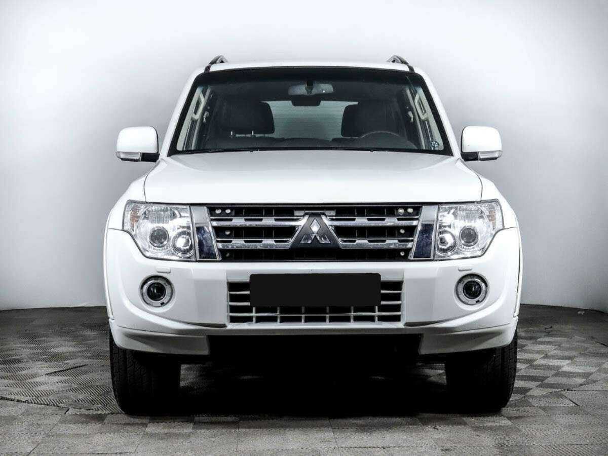 Купить Mitsubishi Pajero с пробегом. Фото: #1