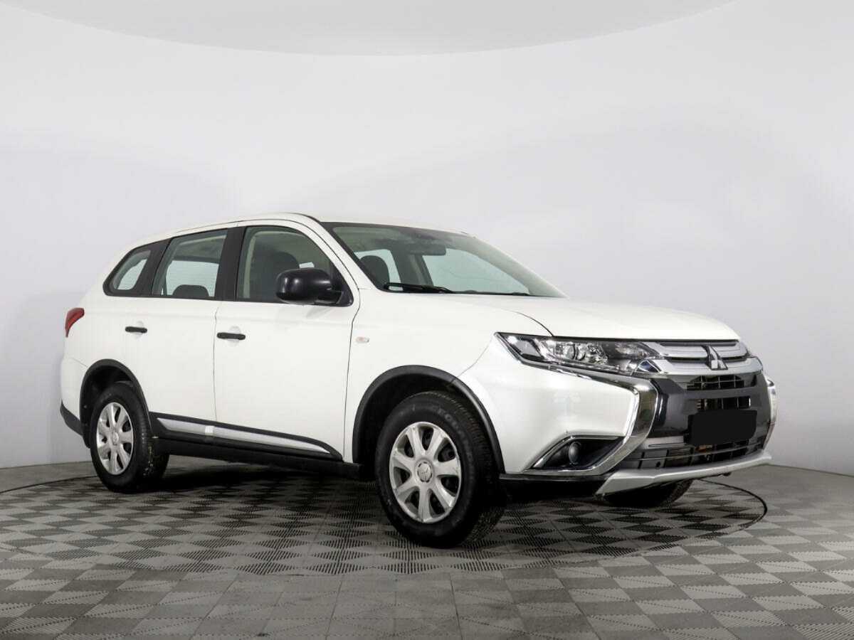Купить Mitsubishi Outlander с пробегом. Фото: #2