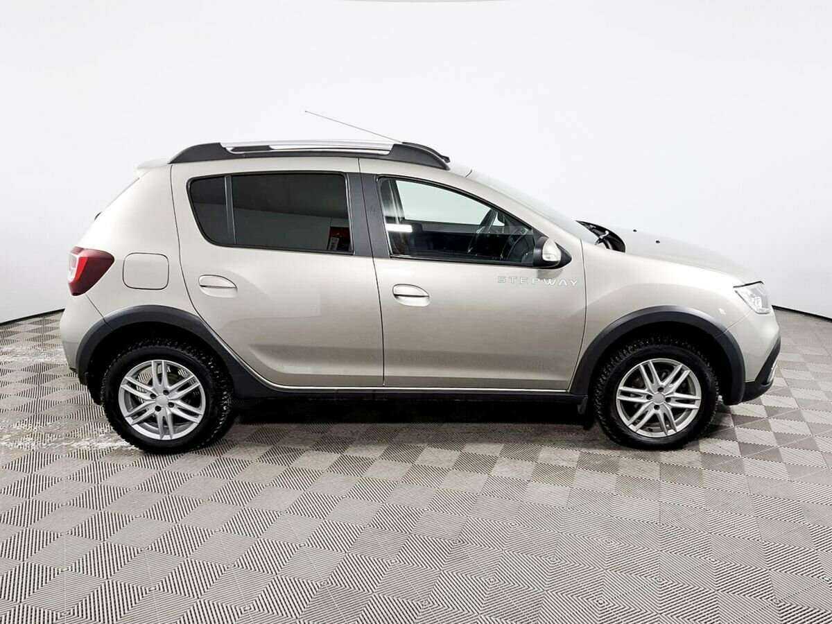 Купить Renault Sandero с пробегом. Фото: #3