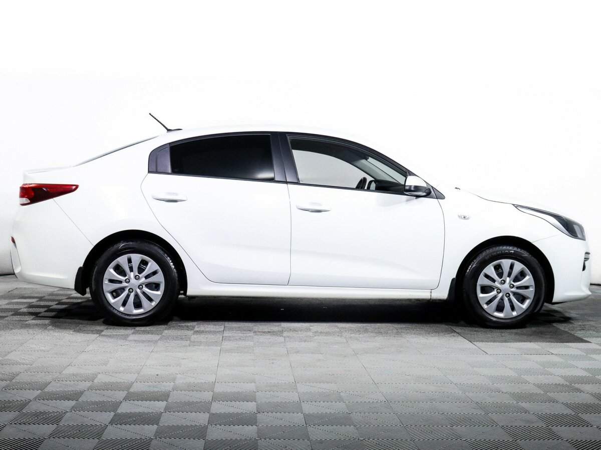 Купить Kia Rio с пробегом. Фото: #3