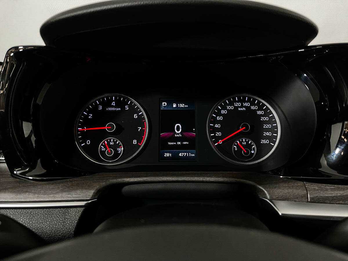 Купить Kia K5 с пробегом. Фото: #10