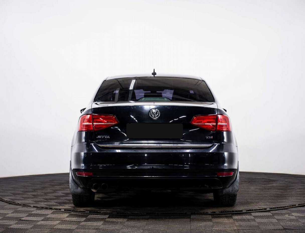 Купить Volkswagen Jetta с пробегом. Фото: #4