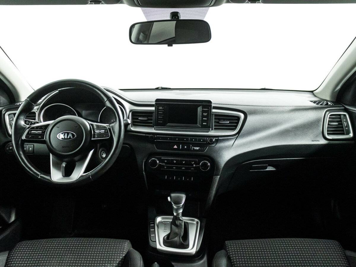Купить Kia Ceed с пробегом. Фото: #11