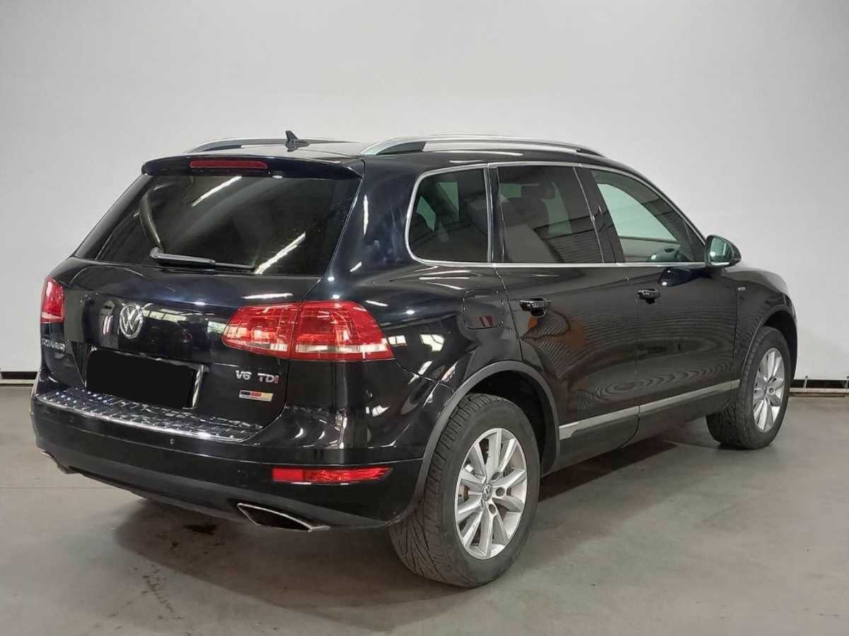 Купить Volkswagen Touareg с пробегом. Фото: #4