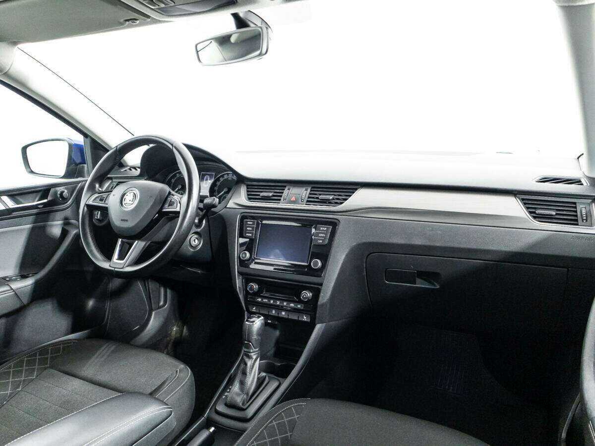 Купить Skoda Rapid с пробегом. Фото: #8