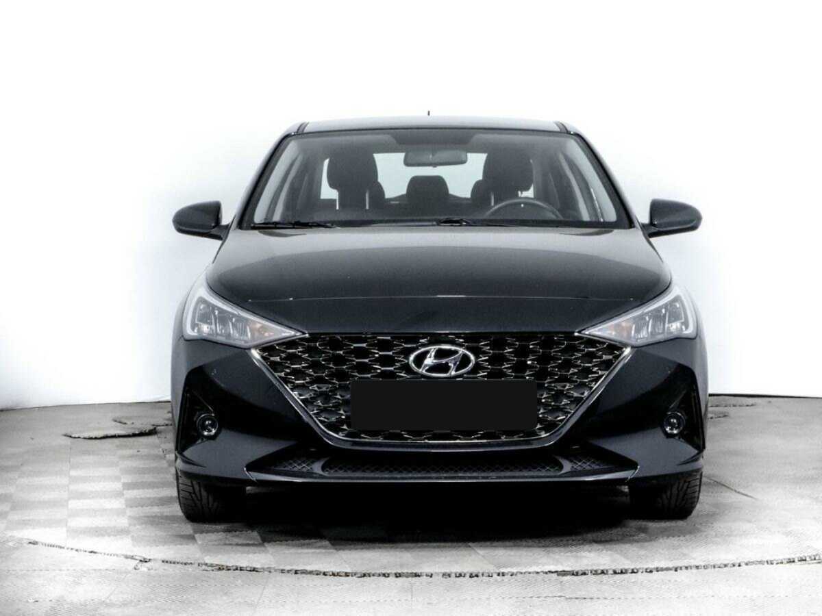 Купить Hyundai Solaris с пробегом. Фото: #1