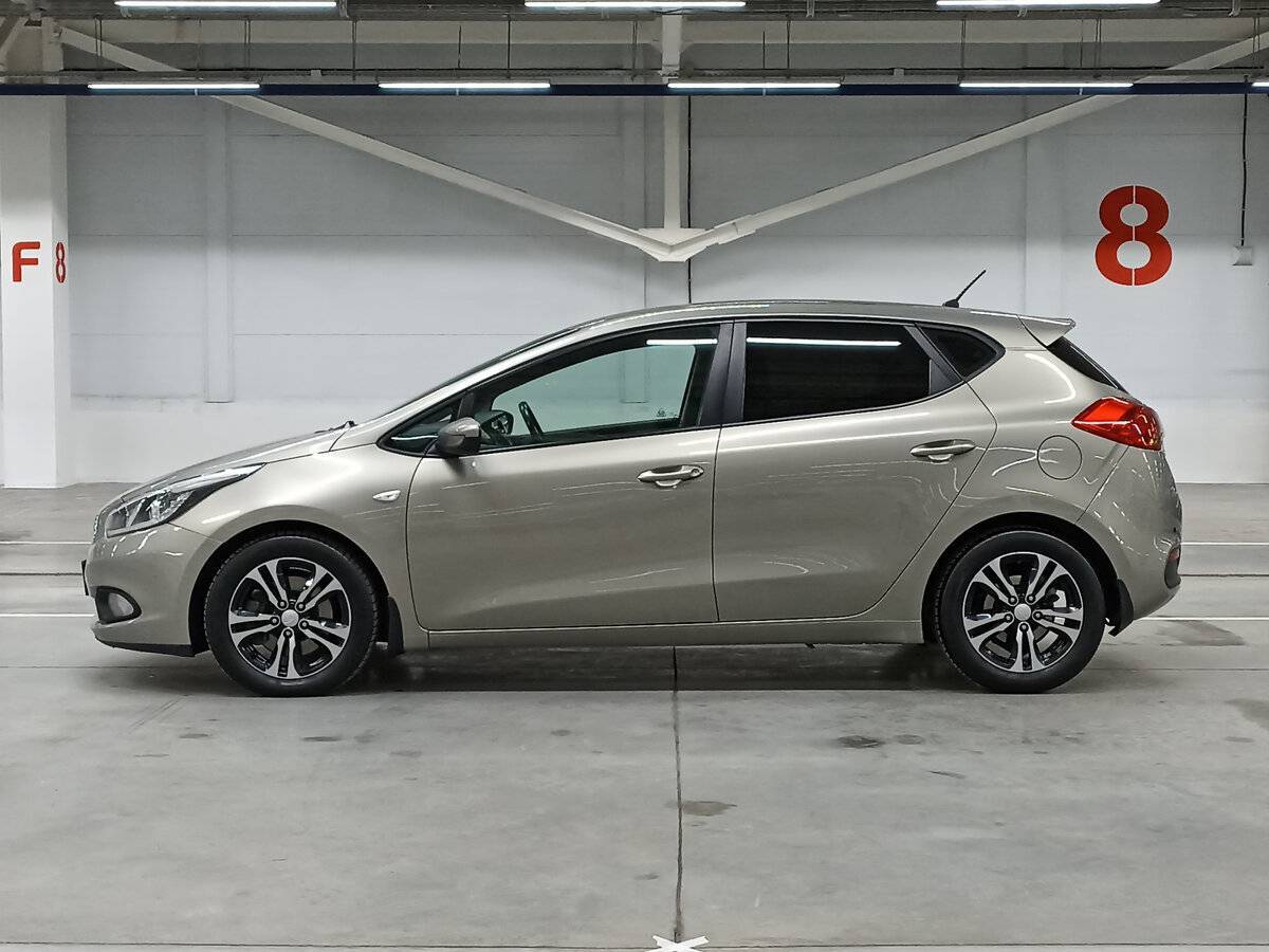 Купить Kia Ceed с пробегом. Фото: #7