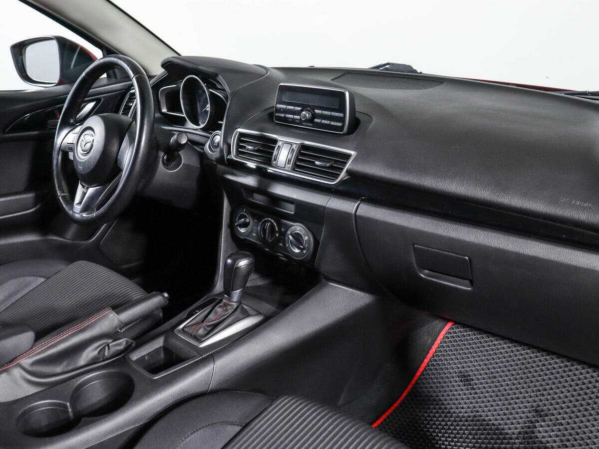 Купить Mazda 3 с пробегом. Фото: #5