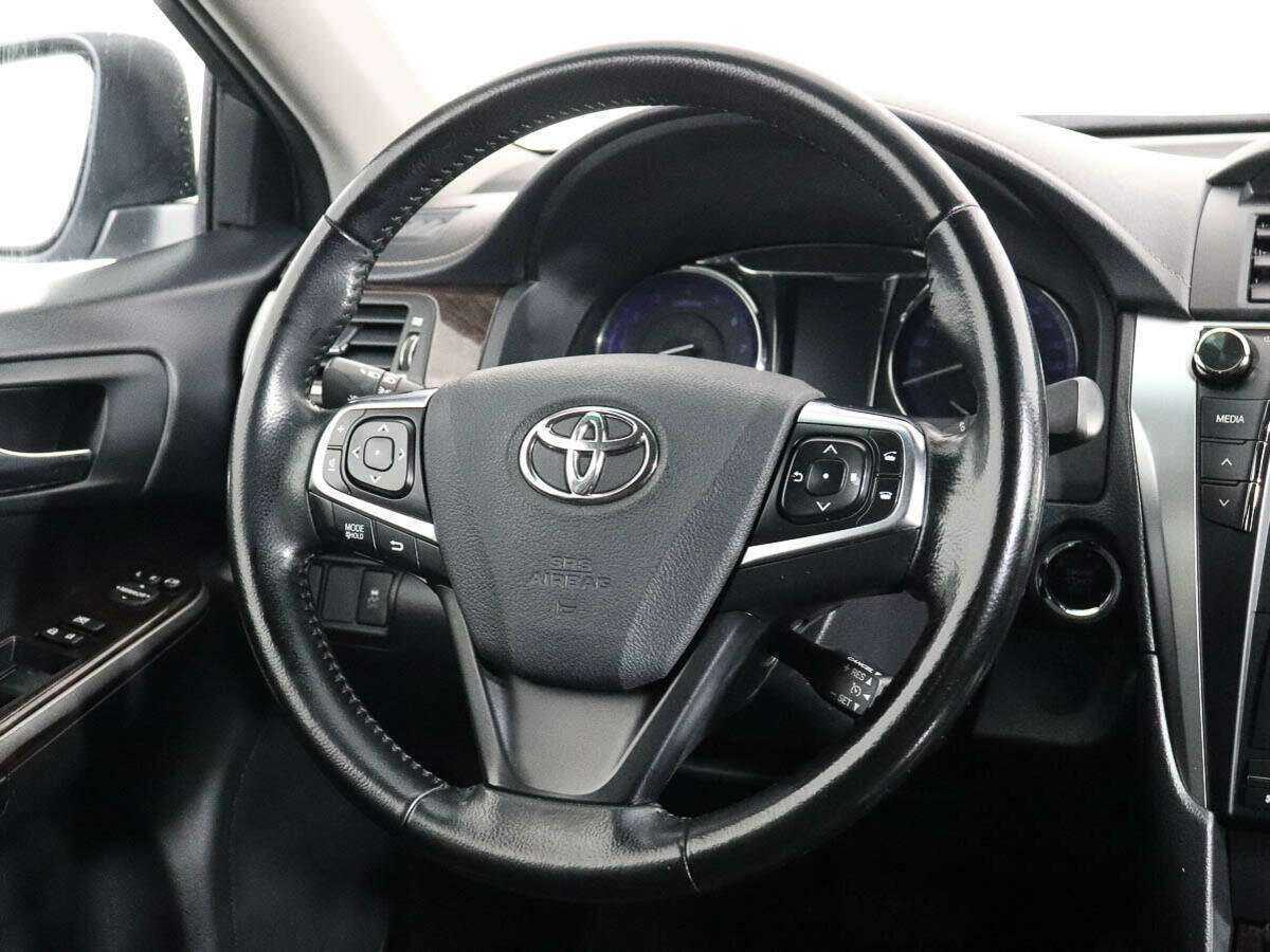 Купить Toyota Camry с пробегом. Фото: #12