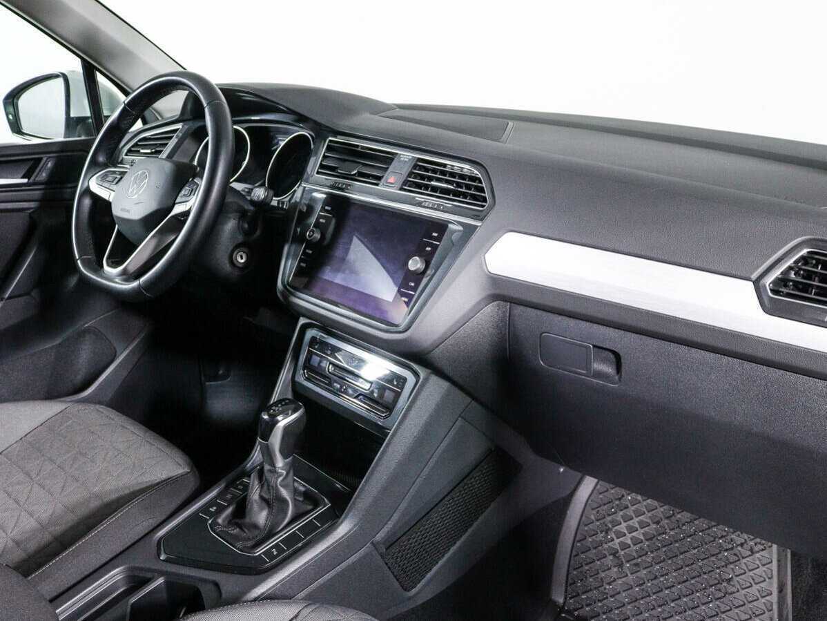 Купить Volkswagen Tiguan с пробегом. Фото: #6