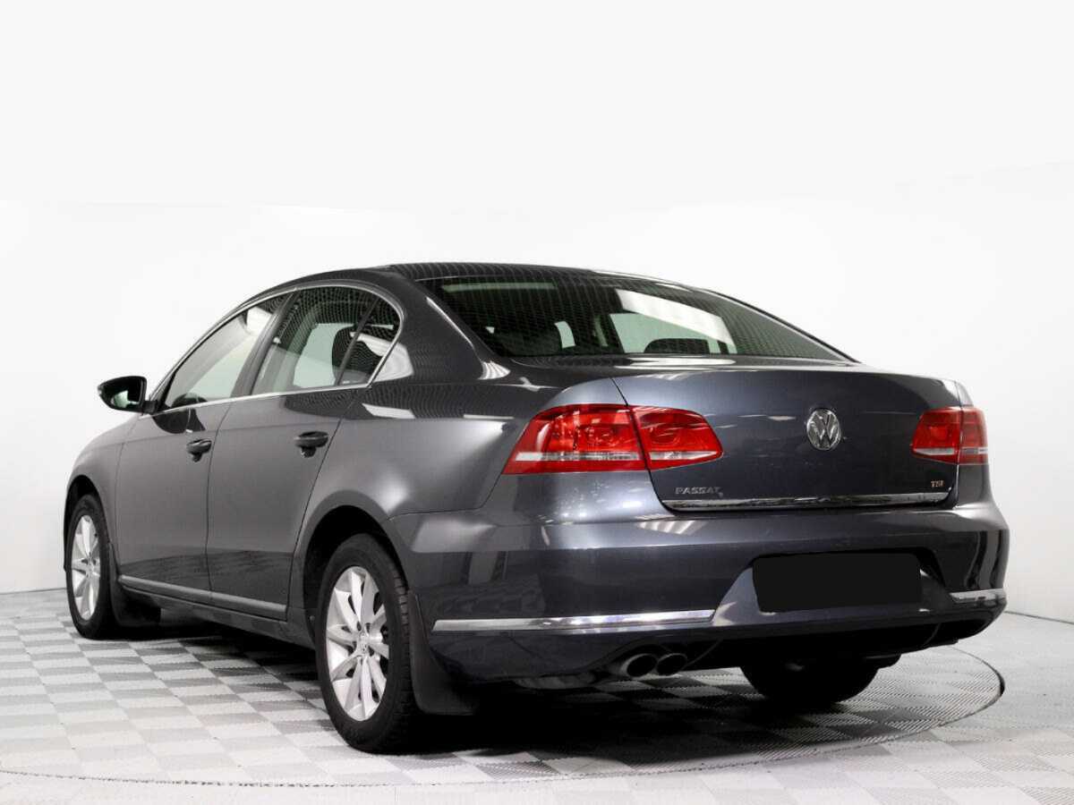 Купить Volkswagen Passat с пробегом. Фото: #5