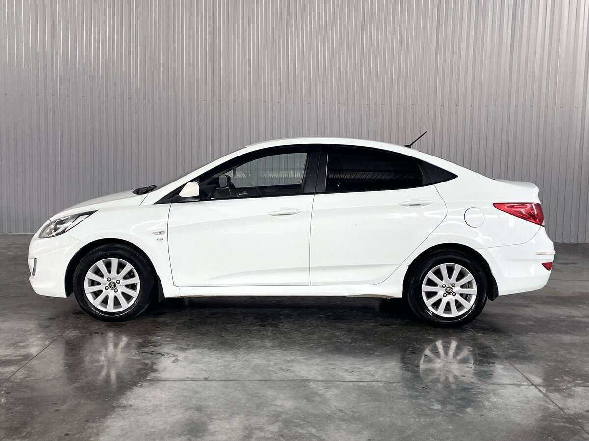 Купить Hyundai Solaris с пробегом. Фото: #7