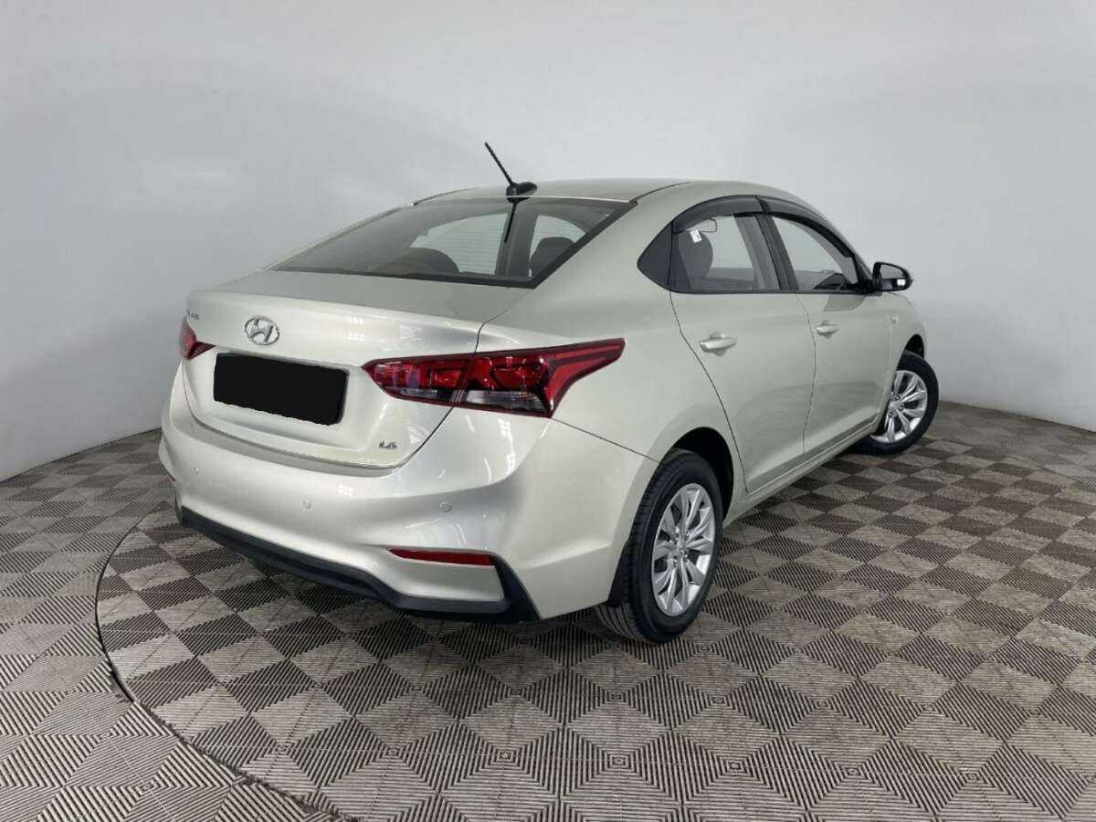 Купить Hyundai Solaris с пробегом. Фото: #5