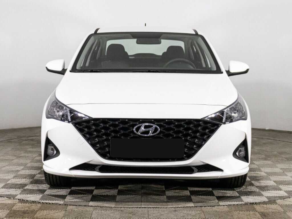 Купить Hyundai Solaris с пробегом. Фото: #1