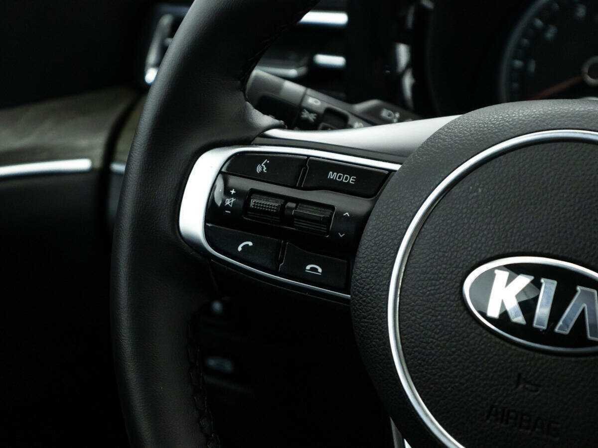 Купить Kia K5 с пробегом. Фото: #25