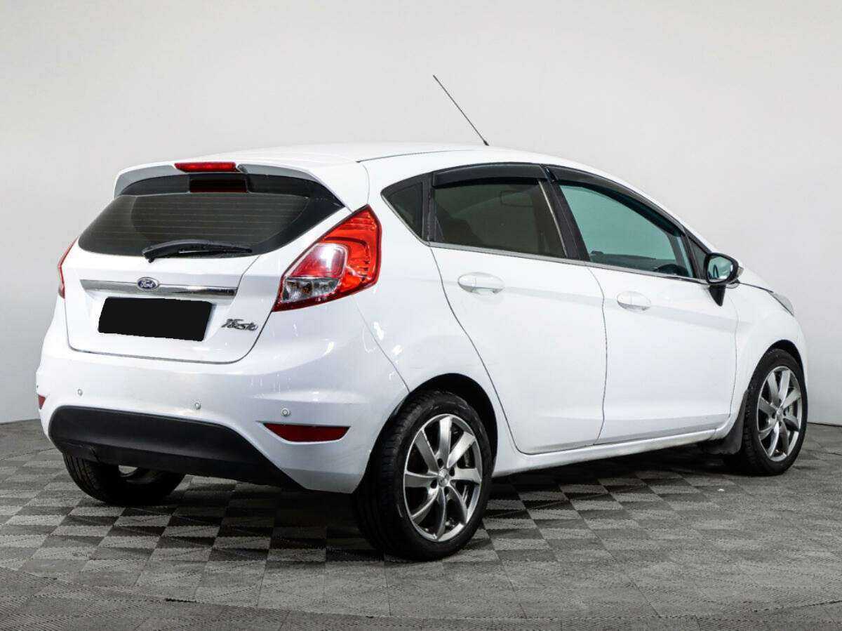 Купить Ford Fiesta с пробегом. Фото: #4