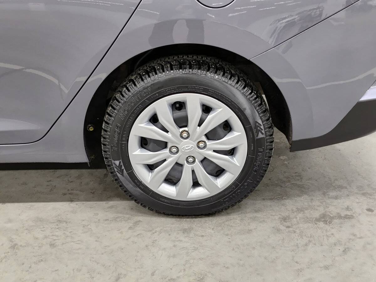 Купить Hyundai Solaris с пробегом. Фото: #17
