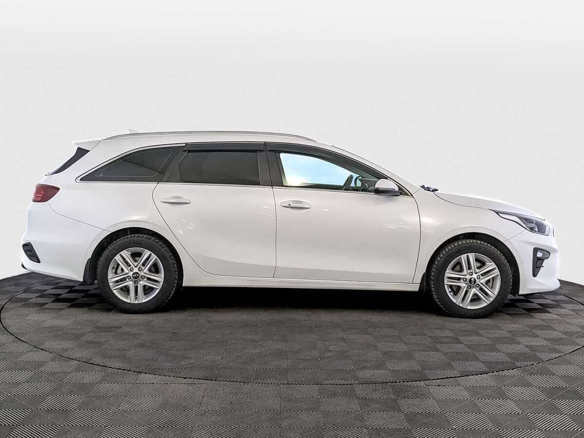 Купить Kia Ceed с пробегом. Фото: #3
