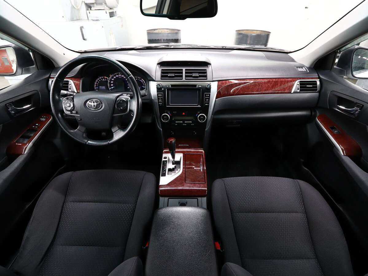 Купить Toyota Camry с пробегом. Фото: #16