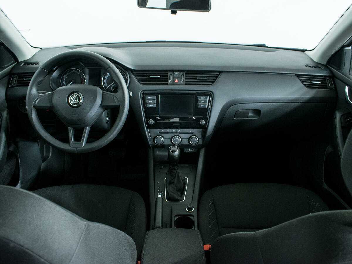 Купить Skoda Octavia с пробегом. Фото: #11