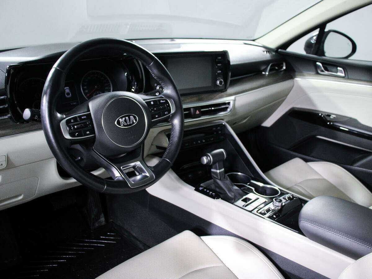 Купить Kia K5 с пробегом. Фото: #11