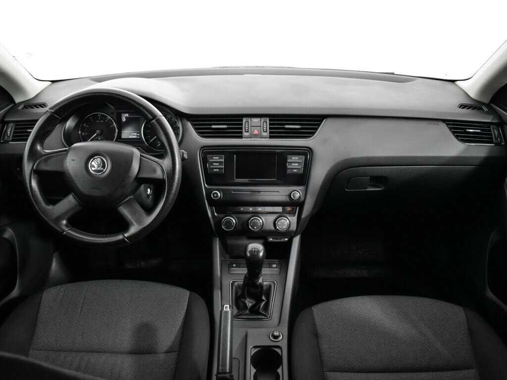 Купить Skoda Octavia с пробегом. Фото: #11