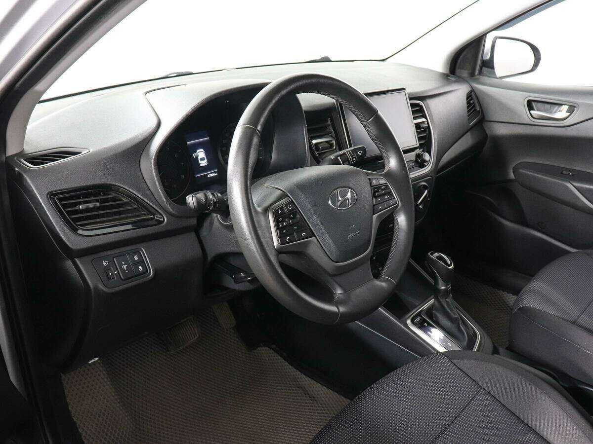 Купить Hyundai Solaris с пробегом. Фото: #8