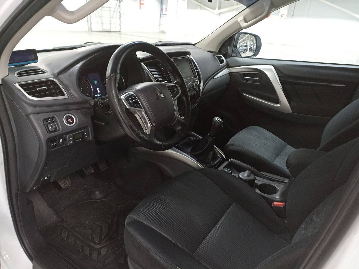 Купить Mitsubishi Pajero Sport с пробегом. Фото: #15