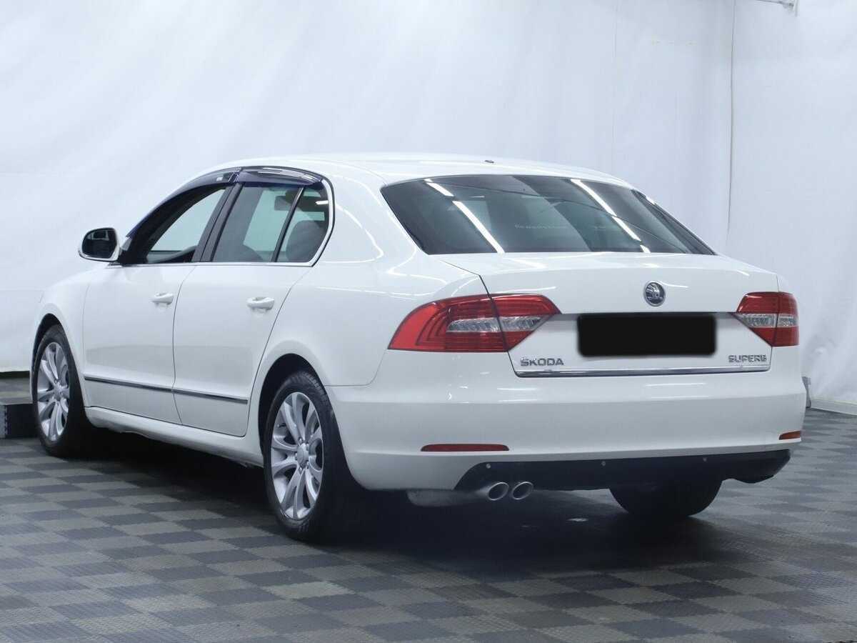 Купить Skoda Superb с пробегом. Фото: #3
