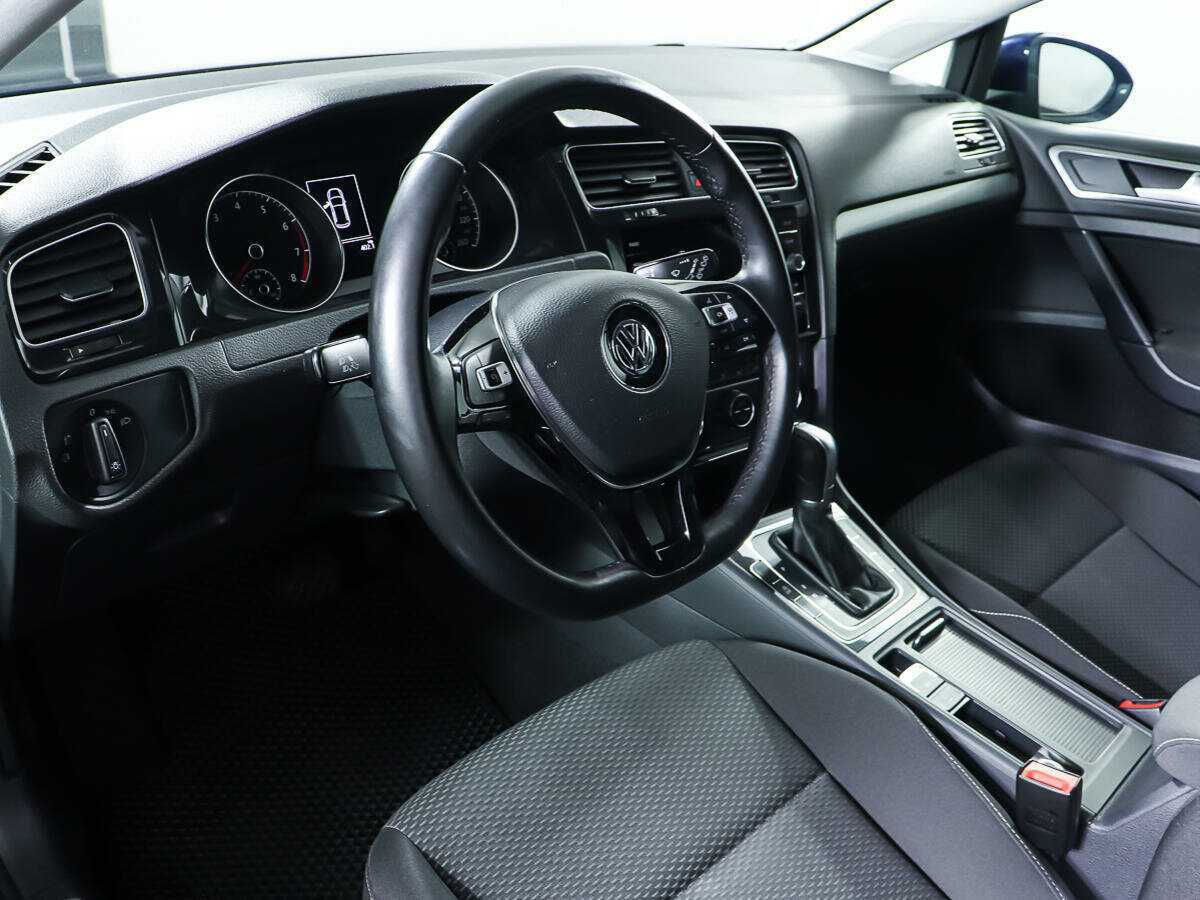 Купить Volkswagen Golf с пробегом. Фото: #13
