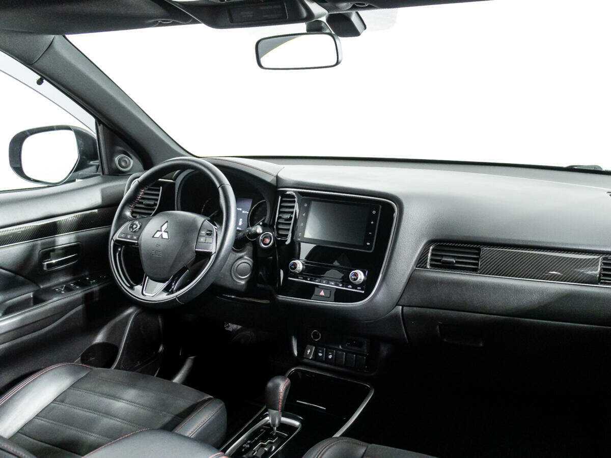 Купить Mitsubishi Outlander с пробегом. Фото: #8