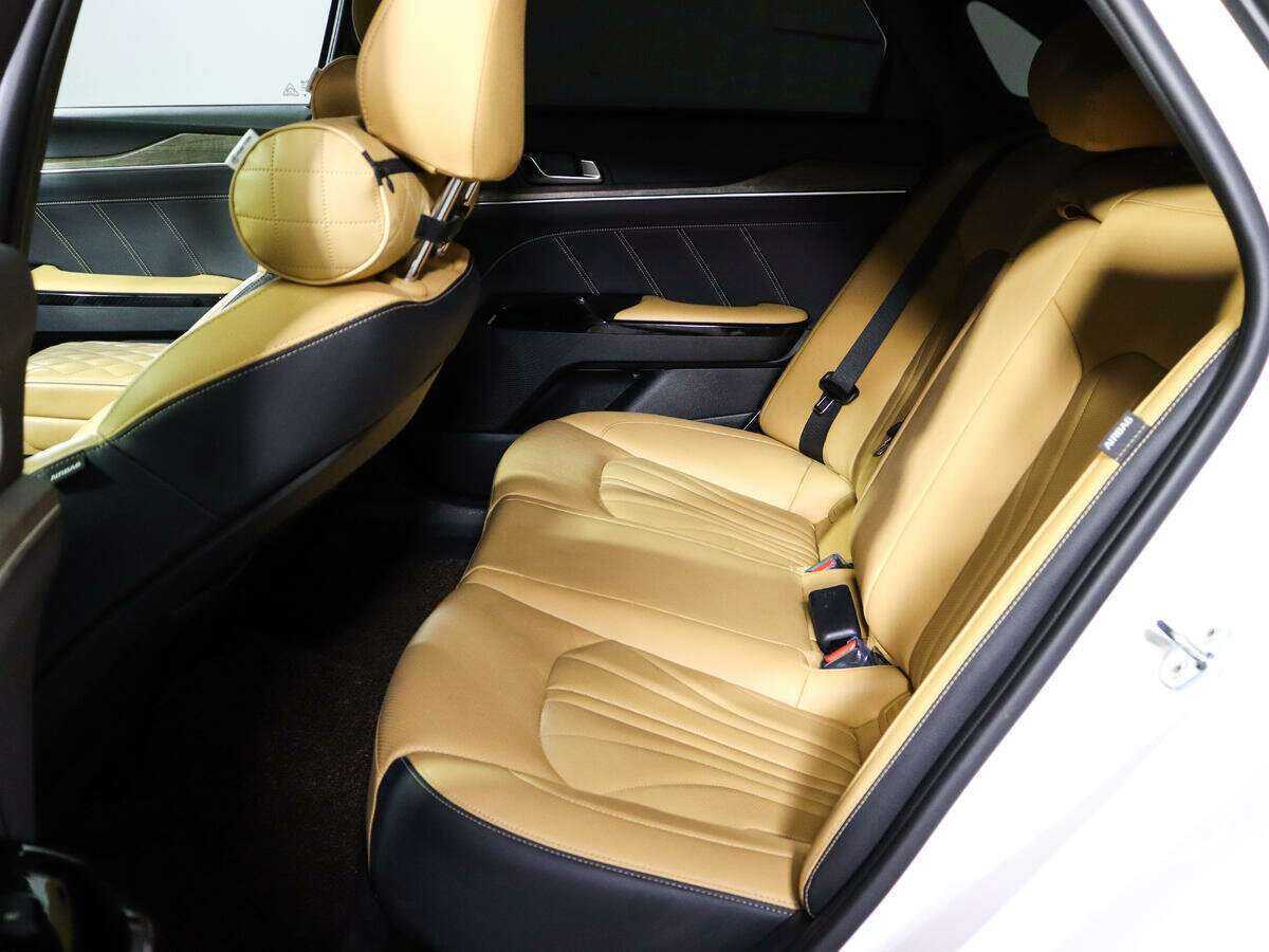 Купить Kia K5 с пробегом. Фото: #7