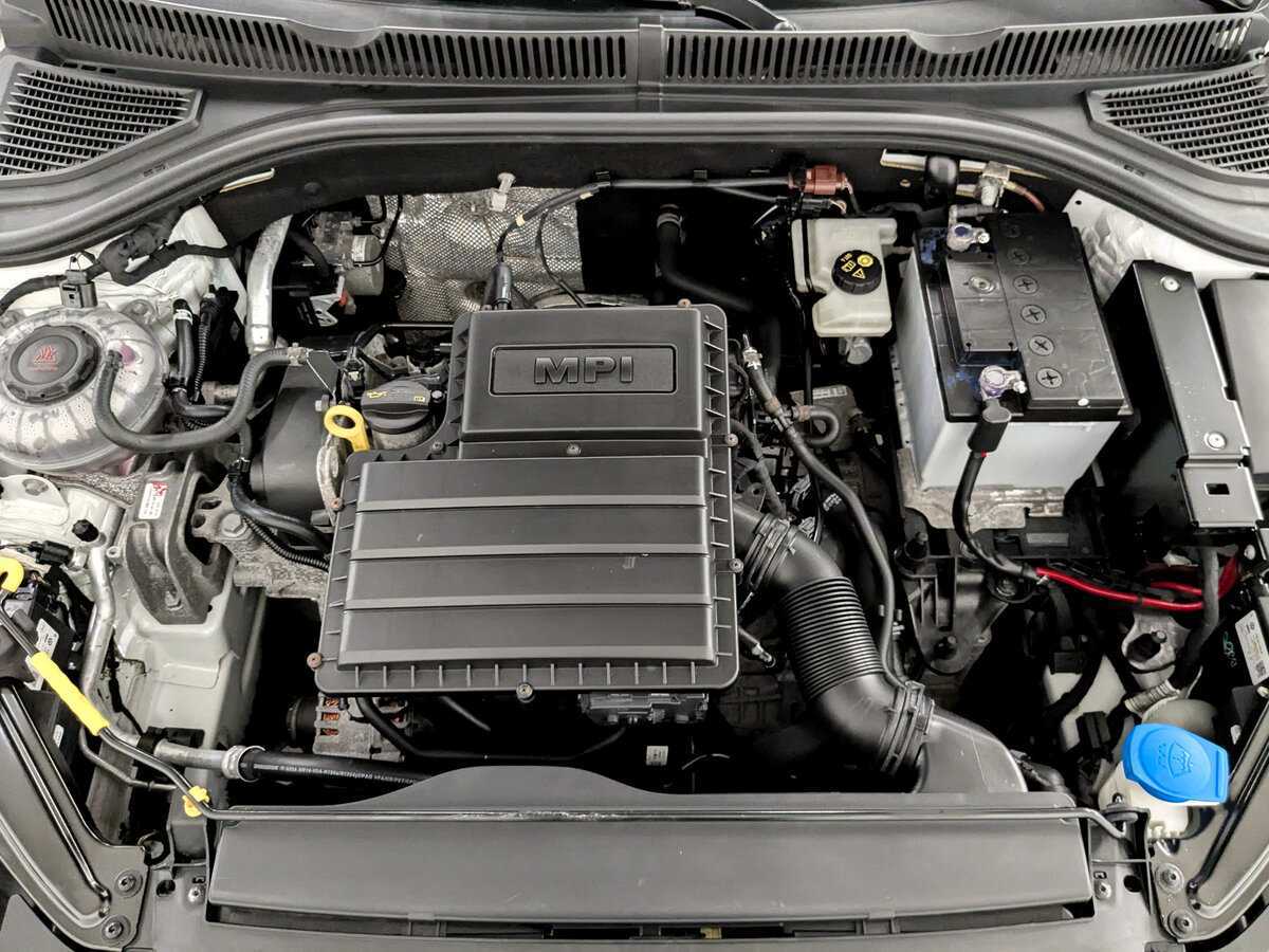 Купить Volkswagen Jetta с пробегом. Фото: #8