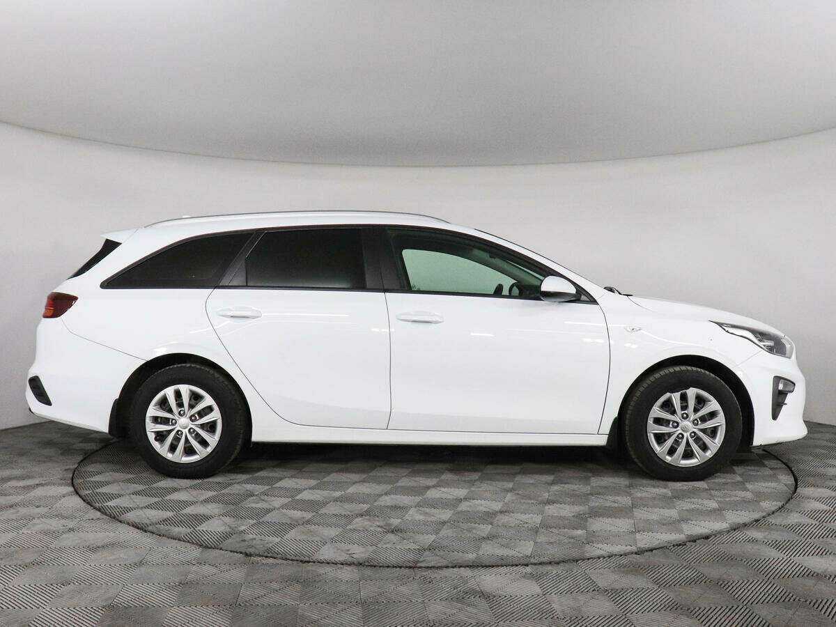Купить Kia Ceed с пробегом. Фото: #3