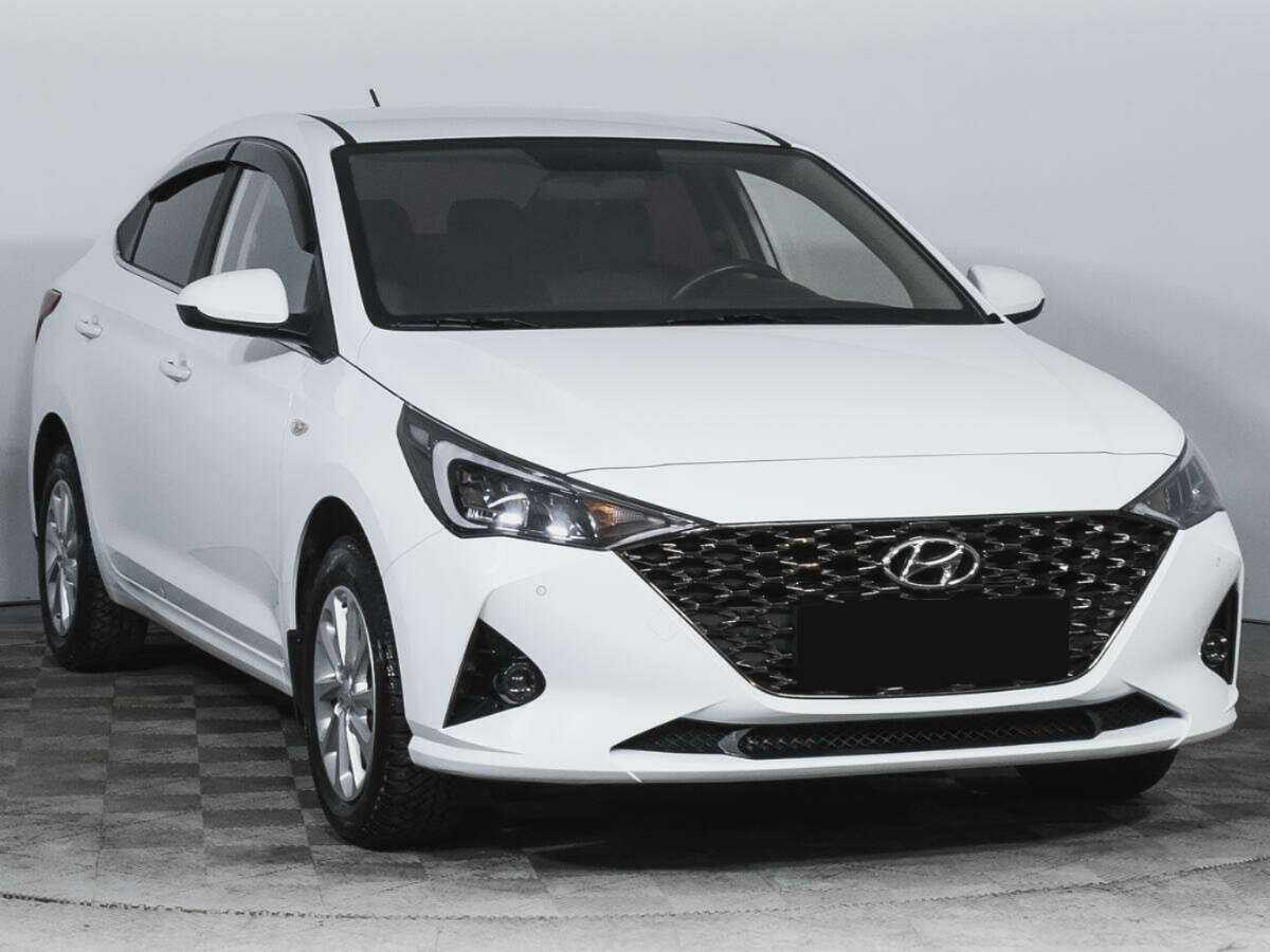 Купить Hyundai Solaris с пробегом. Фото: #2