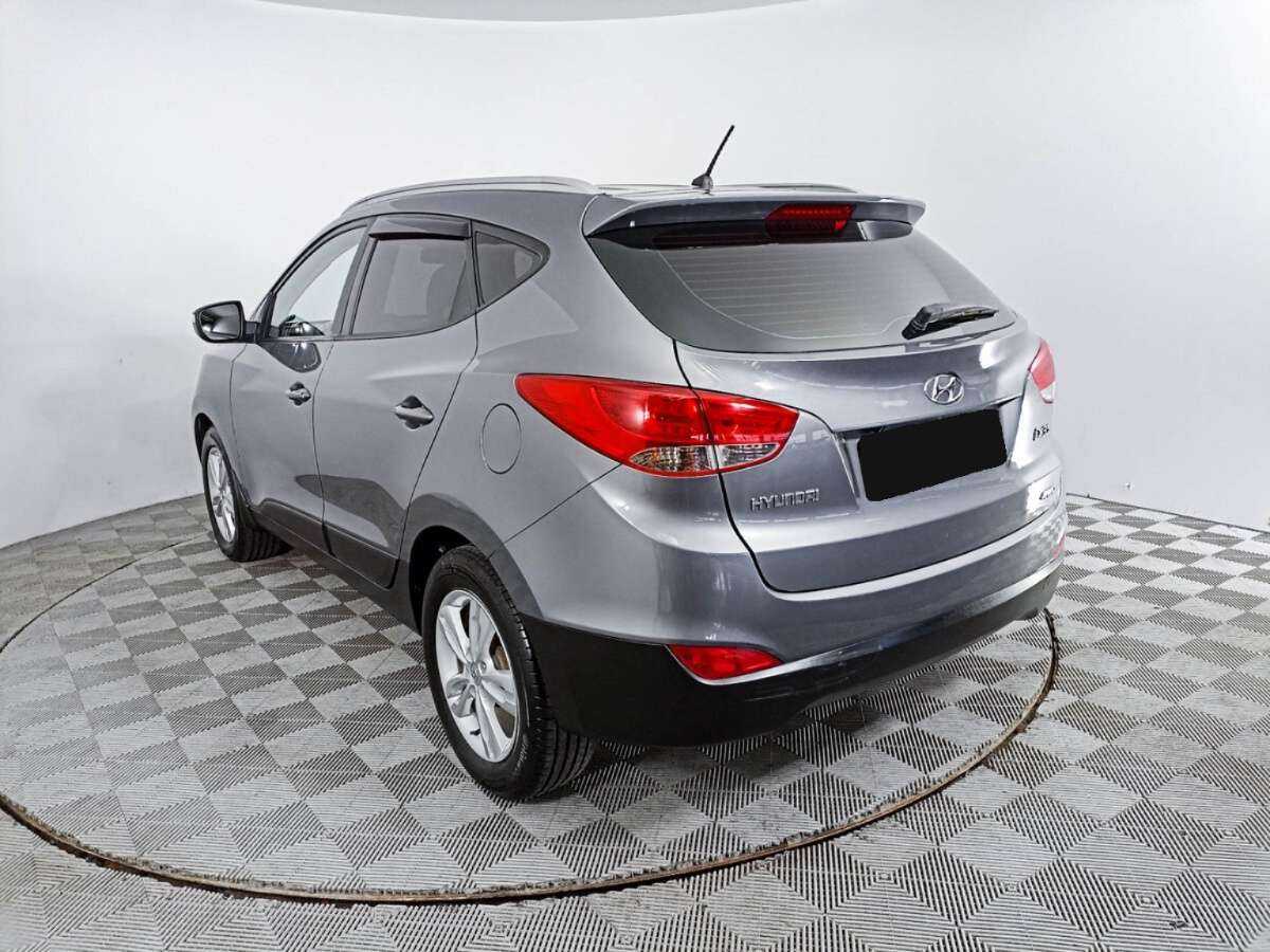 Купить Hyundai ix35 с пробегом. Фото: #4