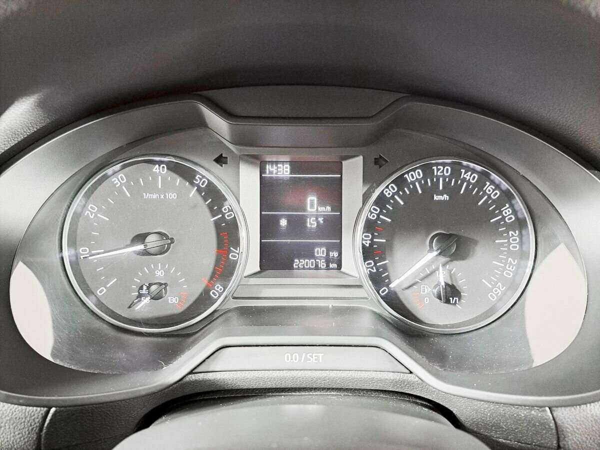 Купить Skoda Octavia с пробегом. Фото: #9